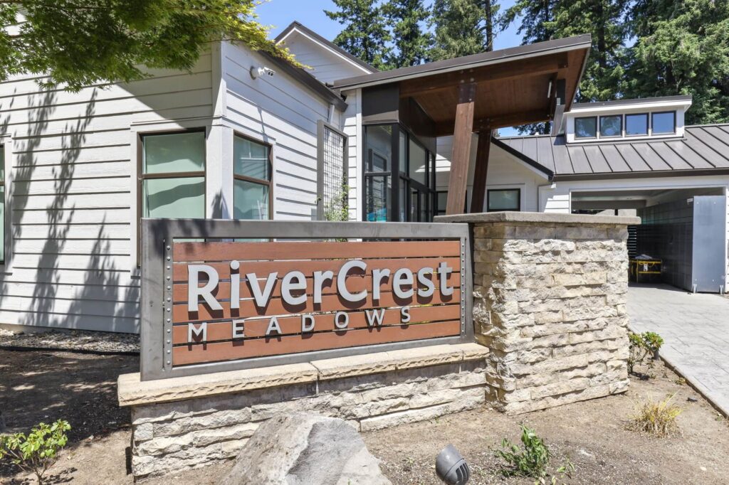 RiverCrest Meadows exterior apartment sign
